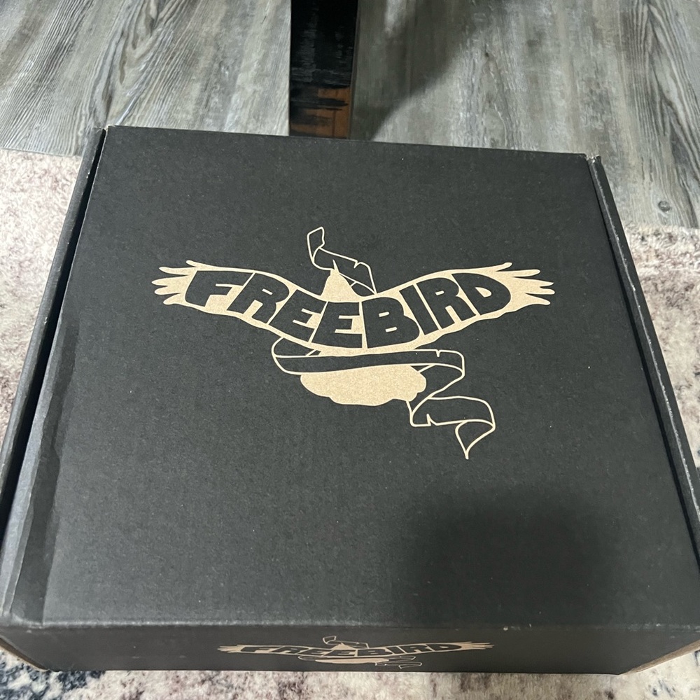 Freebird Black and Gold Shoe Box - Picture 3 of 11